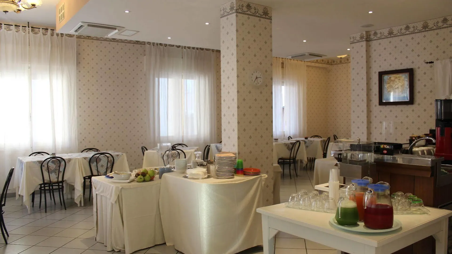 Hotel Mon Reve 3*, Rimini