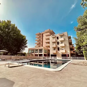 St Gregory Park Hotel